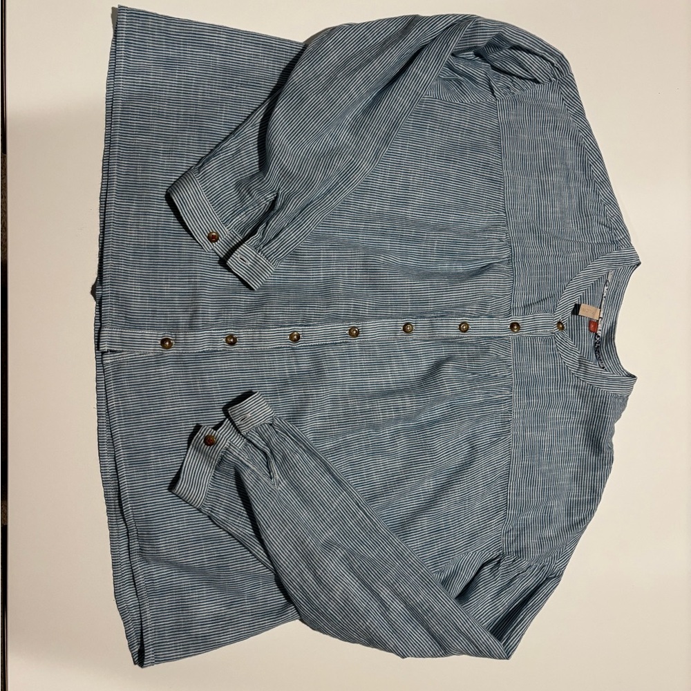 Pilcro Anthropologie blue striped women's button-down top.